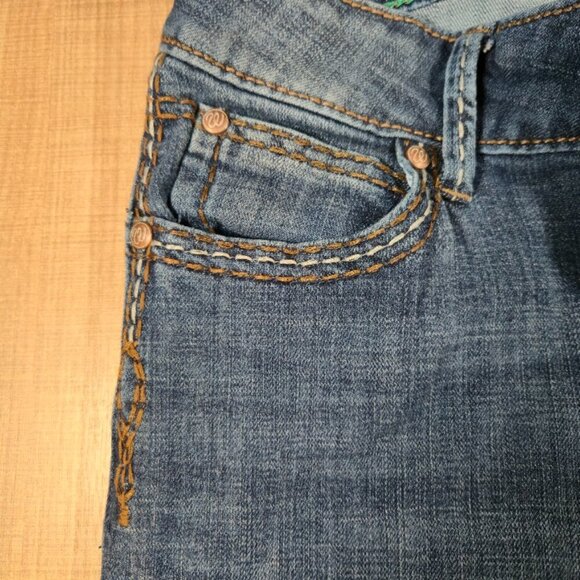 Wrangler Bootcut Embroidered Jeans Women Size 9/10 Blue Casual Denim Medium Wash - Picture 4 of 14